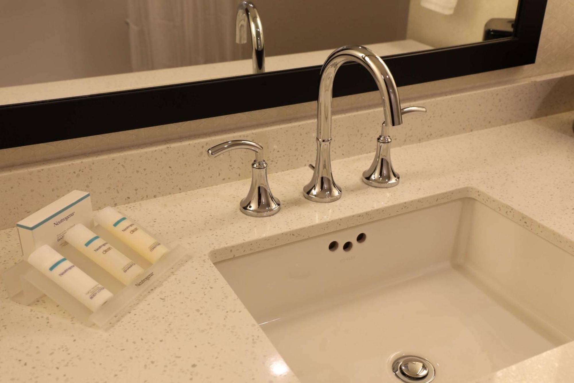 Hilton Garden Inn Austin Airport Esterno foto